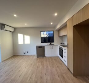 Modern 2 bedrooms Townhouse in Addington