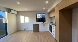 Modern 2 bedrooms Townhouse in Addington