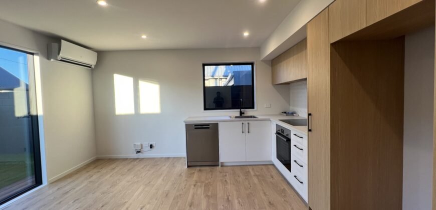 Modern 2 bedrooms Townhouse in Addington