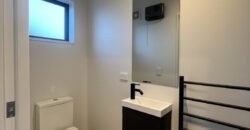Modern 2 bedrooms Townhouse in Addington